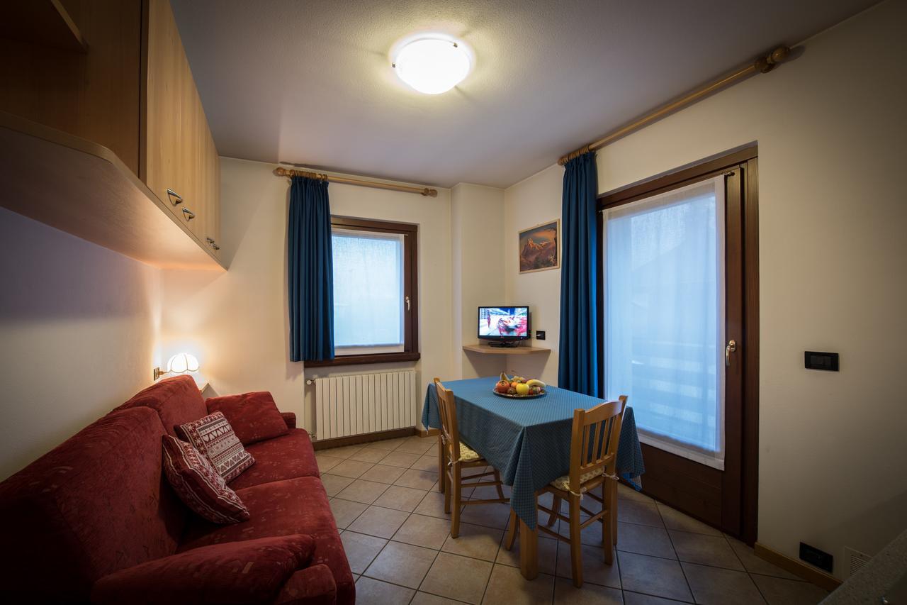 Casa Le Rondini Lejlighed Valdisotto Eksteriør billede