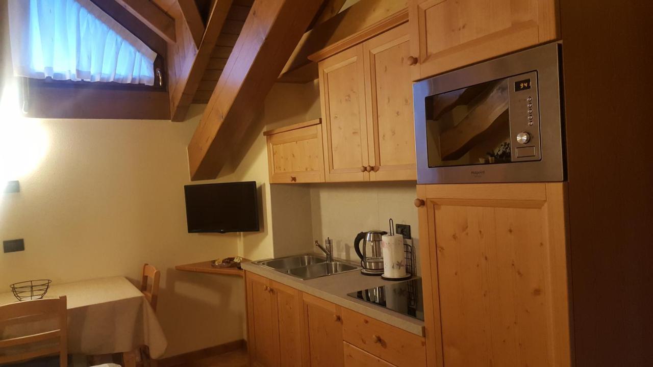 Casa Le Rondini Lejlighed Valdisotto Eksteriør billede