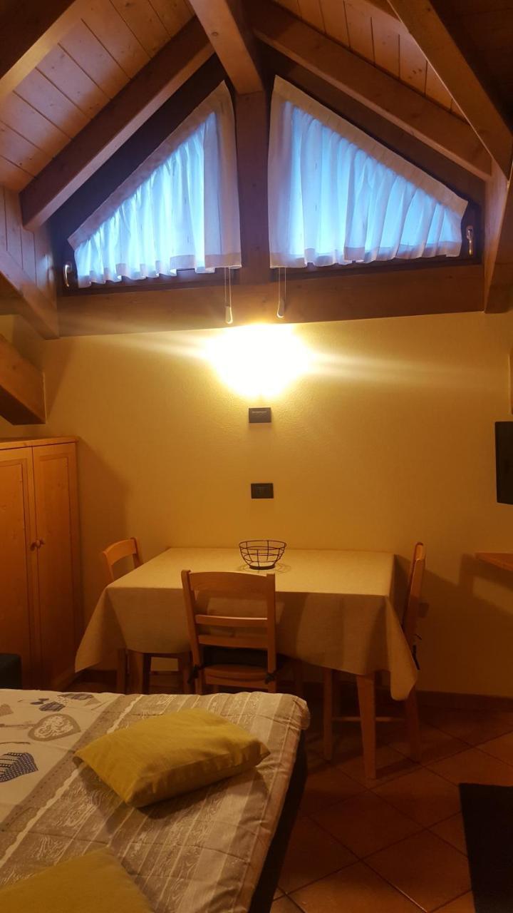 Casa Le Rondini Lejlighed Valdisotto Eksteriør billede